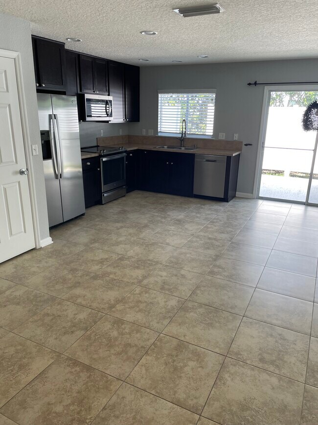 Photo - 113 Islander Dr