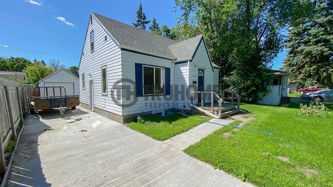 Photo - Spacious 5-Bedroom Home – Pet-Friendly and Perfect for Your Family!
