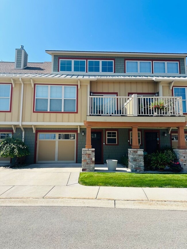 Building Photo - Experience Elevated Living with West Bay V... Rental
