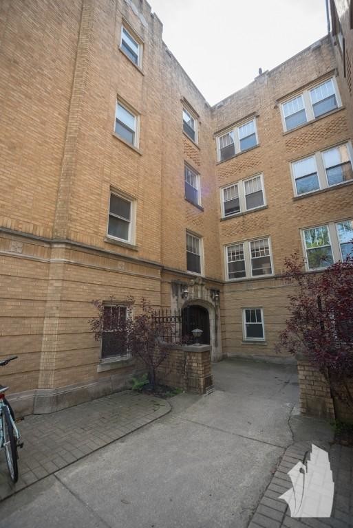 Photo - 5208 N Leavitt St Unidad 2206-G