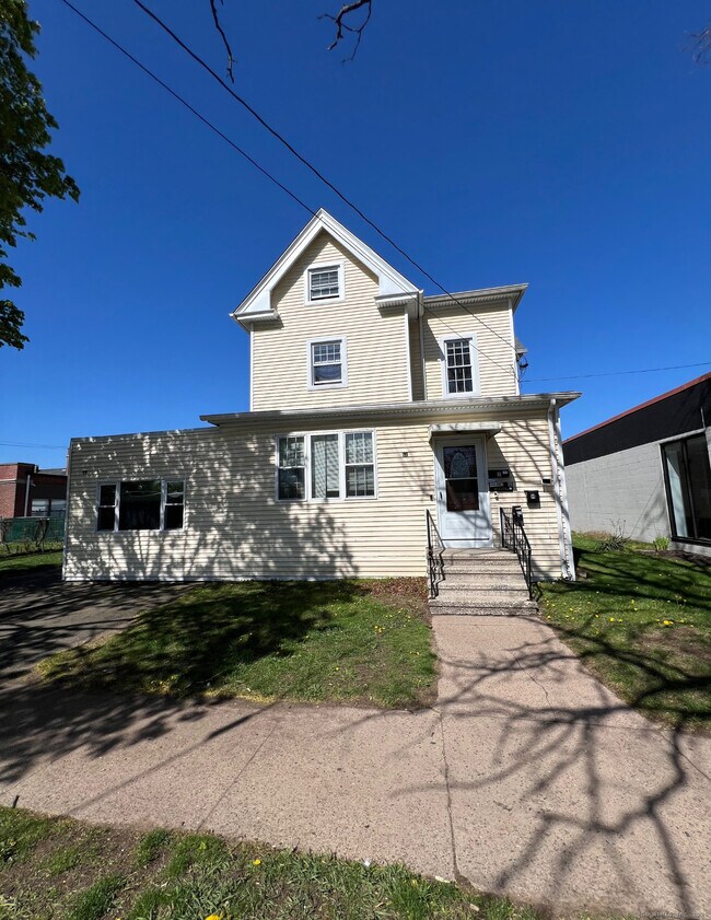 Photo - 982 Dixwell Ave Apartment Unit 2