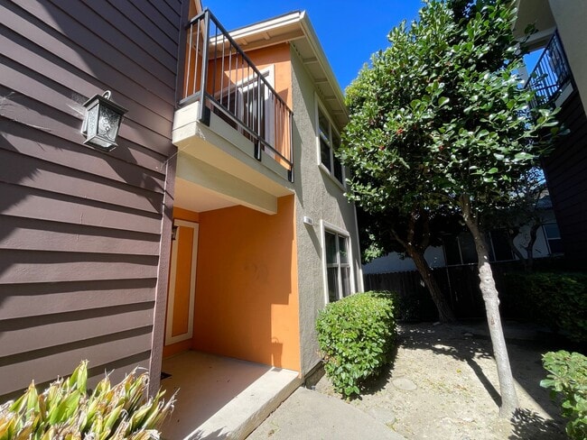 Building Photo - Beaumont Court Unit 109 Rental