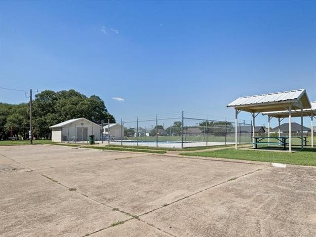 Photo - 2215 Beverly Dr