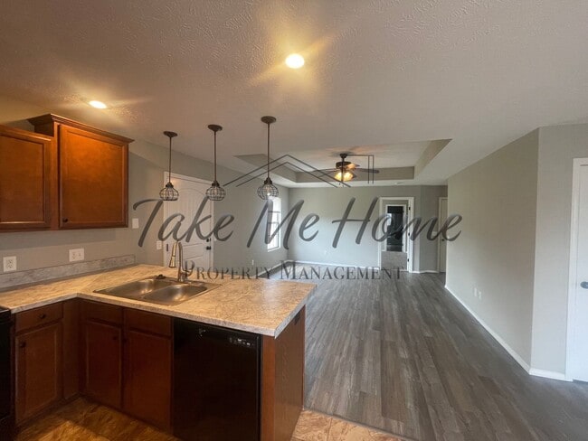 Photo - Updated Home in Ozark!