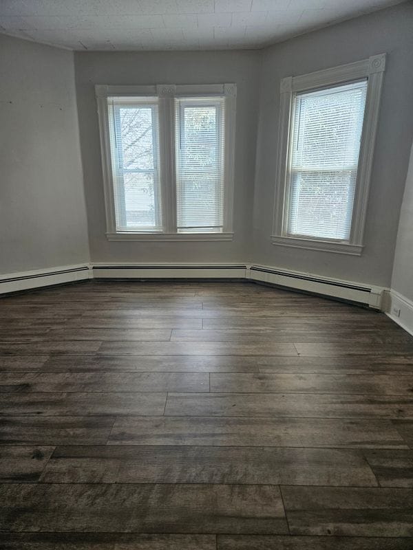 Photo - 110 W Main St