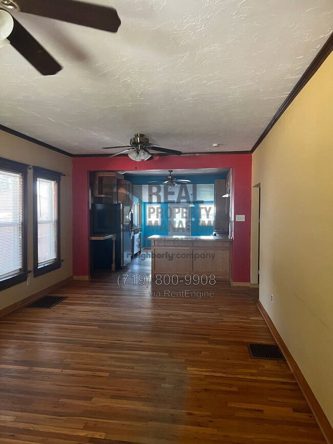 Photo - 1520 E 8th St