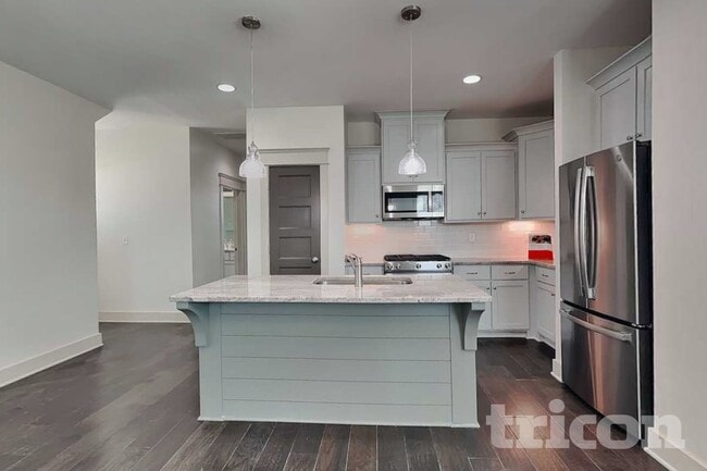 1224 Hillwood Private Cove
