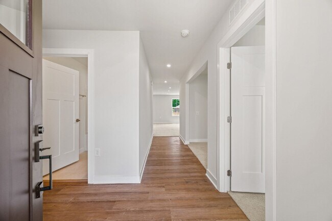 Photo - Beautiful White House Home | Granite Counters, Gas Range & One-Level Living