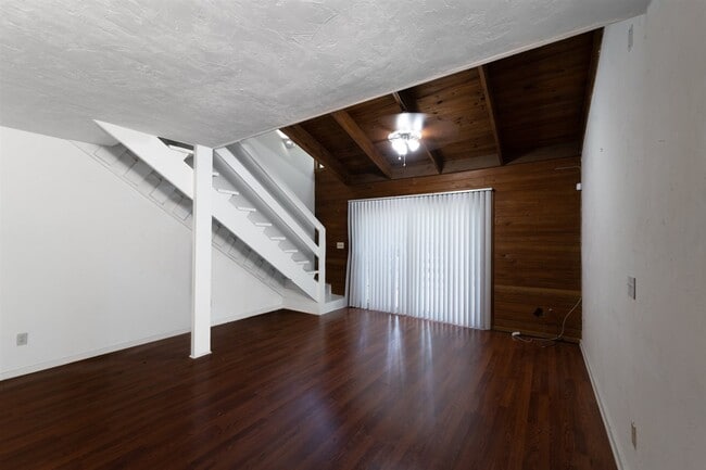 Photo - 1347 Rumba Ln House