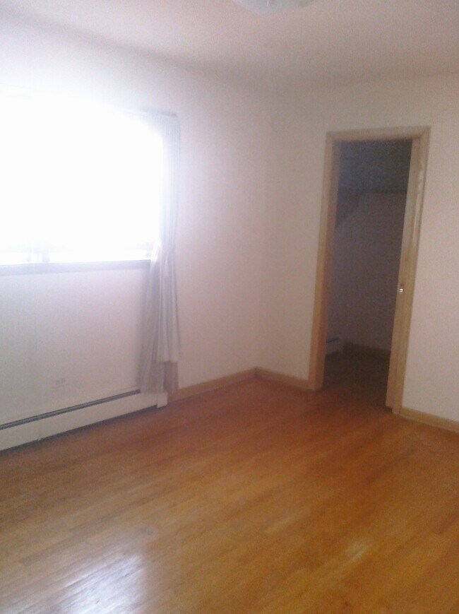 5869 N Nagle Ave Unit 3 bed