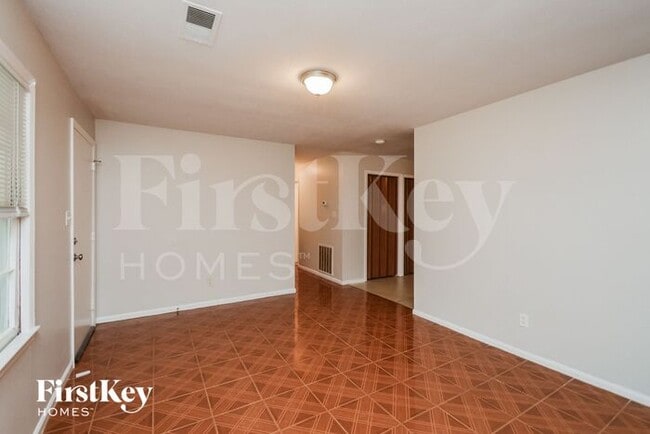 Photo - 9166 Bent Pine Ct NE