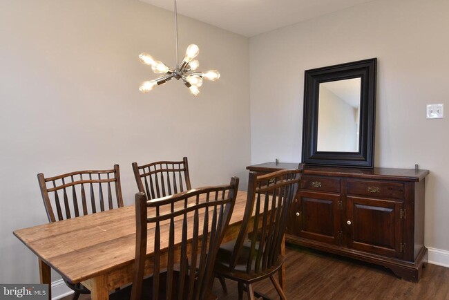 Photo - 140 Denbigh Terrace Townhome