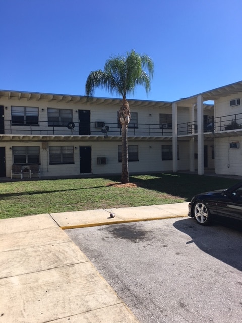 Kingswood Apartments