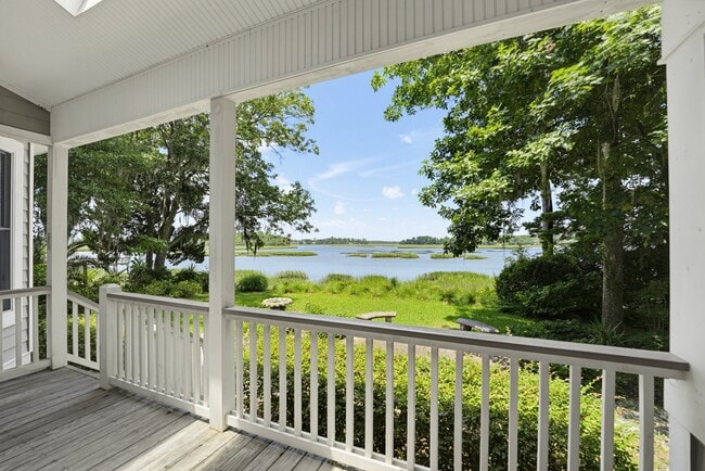 Photo - 371 Cottage Farm Dr