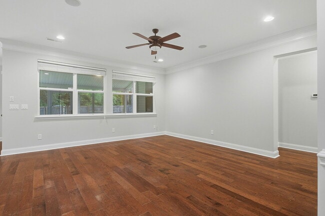 654 Grassy Hill Rd