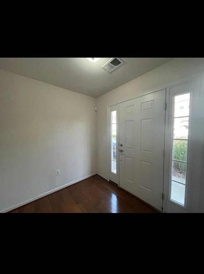 Photo - 8322 Heritage Crossing Ct