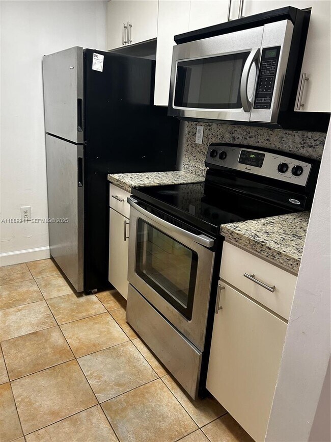 Photo - 6955 NW 186th St Unit F401