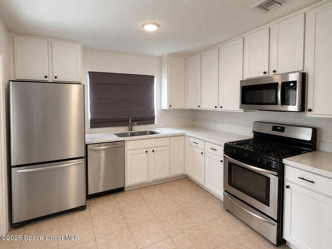 349 W Exeter St