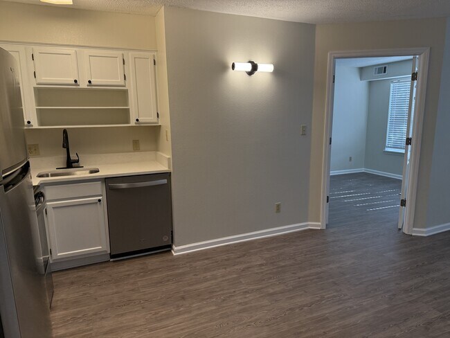 Photo - 200 Sandestin Ln