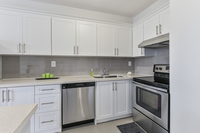 Photo - Prince Arthur Unit 02104