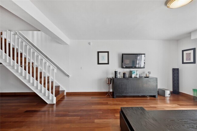 Photo - 1701 Sunset Harbour Dr Unit L705