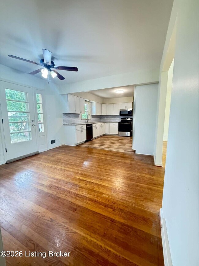 Photo - 4012 White Plains Ct