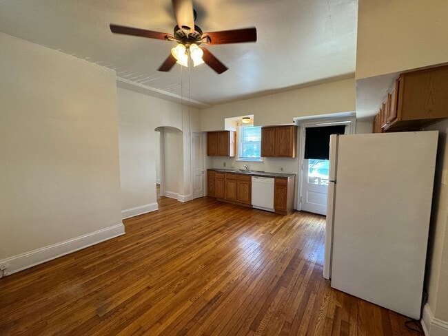 Photo - 636 N New St Unit 2