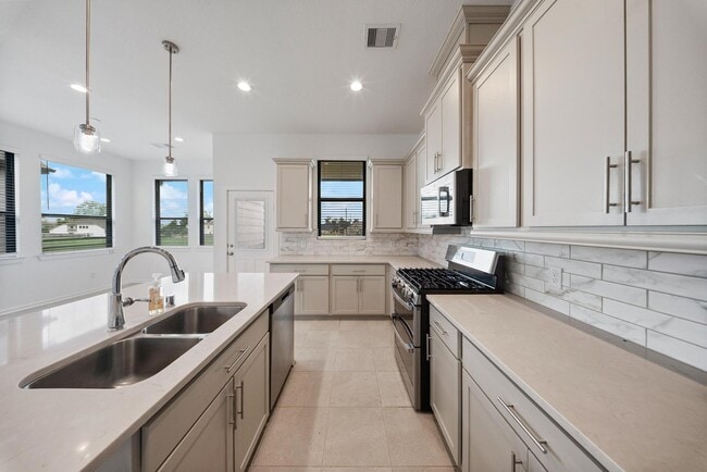 1615 Rustling Creek Dr