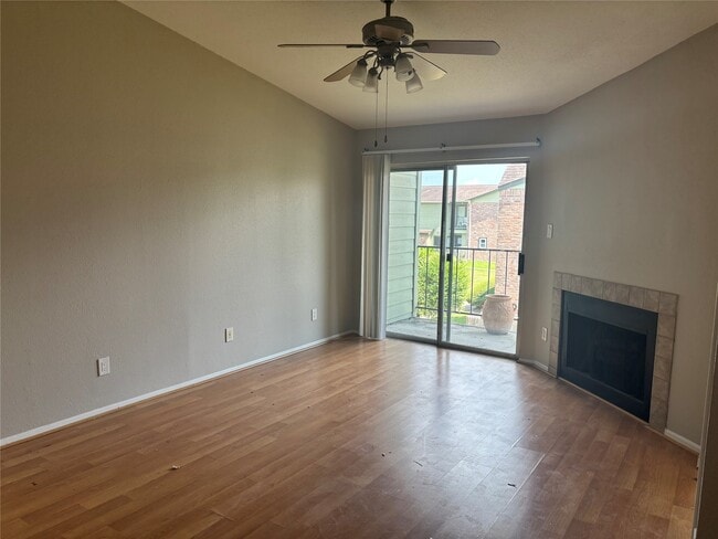 Photo - 18800 Egret Bay Blvd Unidad 1100