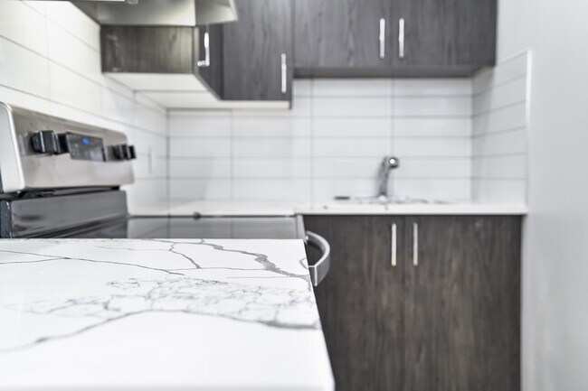 Photo - 6161 Boulevard LaSalle