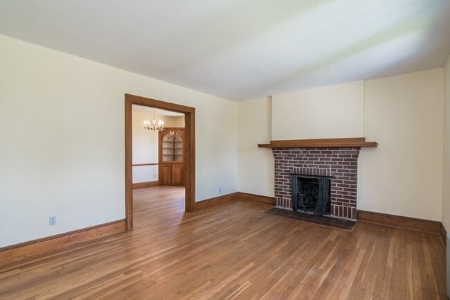 47 Pleasant St