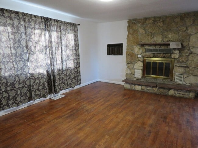 Photo - 3 Bedroom House with 1 Car Garage in Billings Heights
