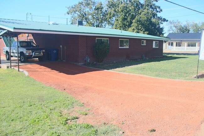 Photo - Updated Classic - Mid Century 4/2 2600 sf. All one level.