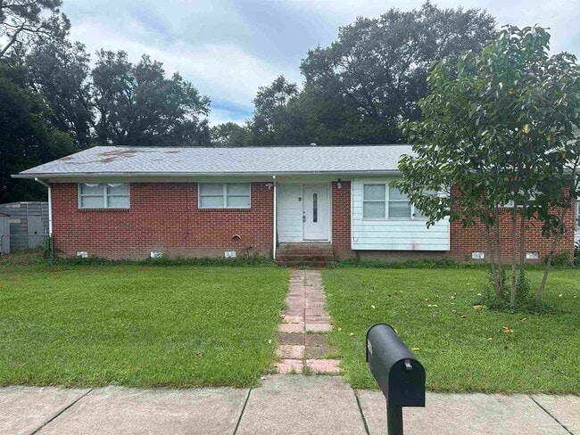 Photo - 2833 Bellview Ave