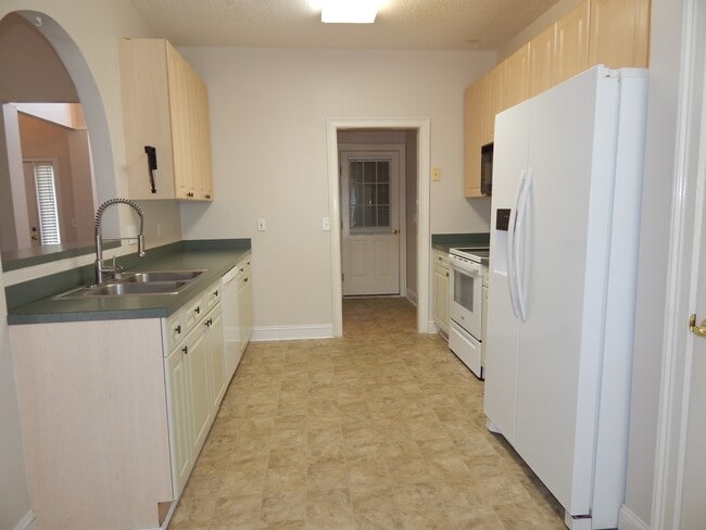 Photo - 2109 Elderberry Dr