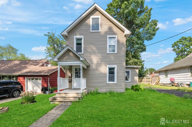 Building Photo - 166 Prigmore St Unit 1 Rental