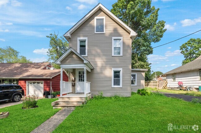Building Photo - 166 Prigmore St Unit 1 Rental