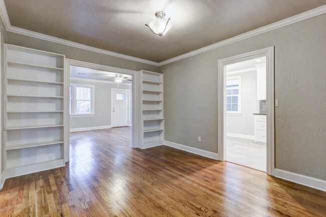 Photo - Charming 3-bedroom, 1-bathroom house - Available now!