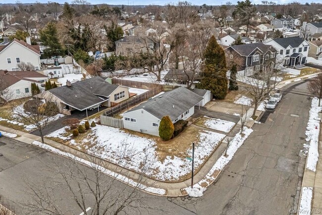 Building Photo - 1 Virginia Rd