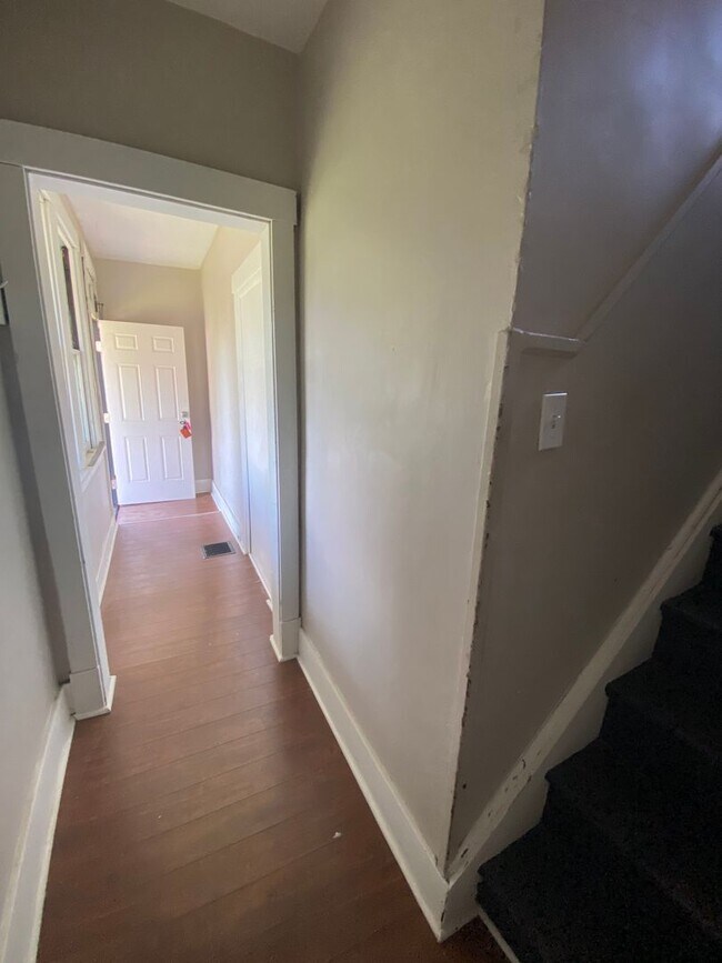 Photo - 126 Cologne St Unit Apt 2