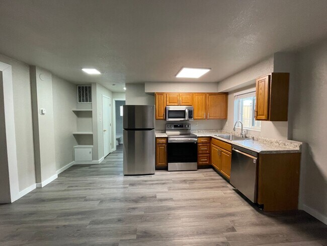 Photo - Remodeled 2 bed 1 bath close to Mid Town Unidad 1