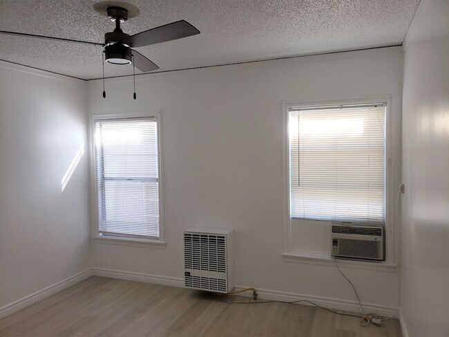 Photo - 6840 Camrose Dr Unit 6834