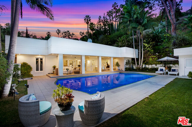 Photo - 1166 San Ysidro Dr Casa