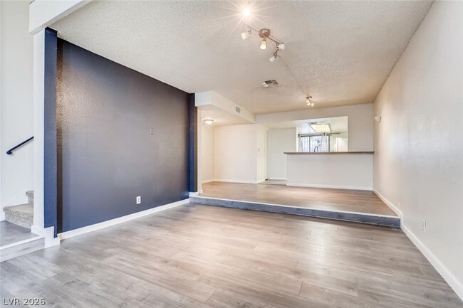 Photo - 6506 Ironbark Ln