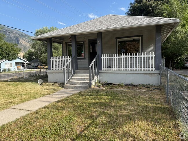 Building Photo - 694 E 420 N St Rental