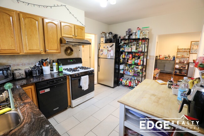 Photo - 80 Wallingford Rd Unit 2