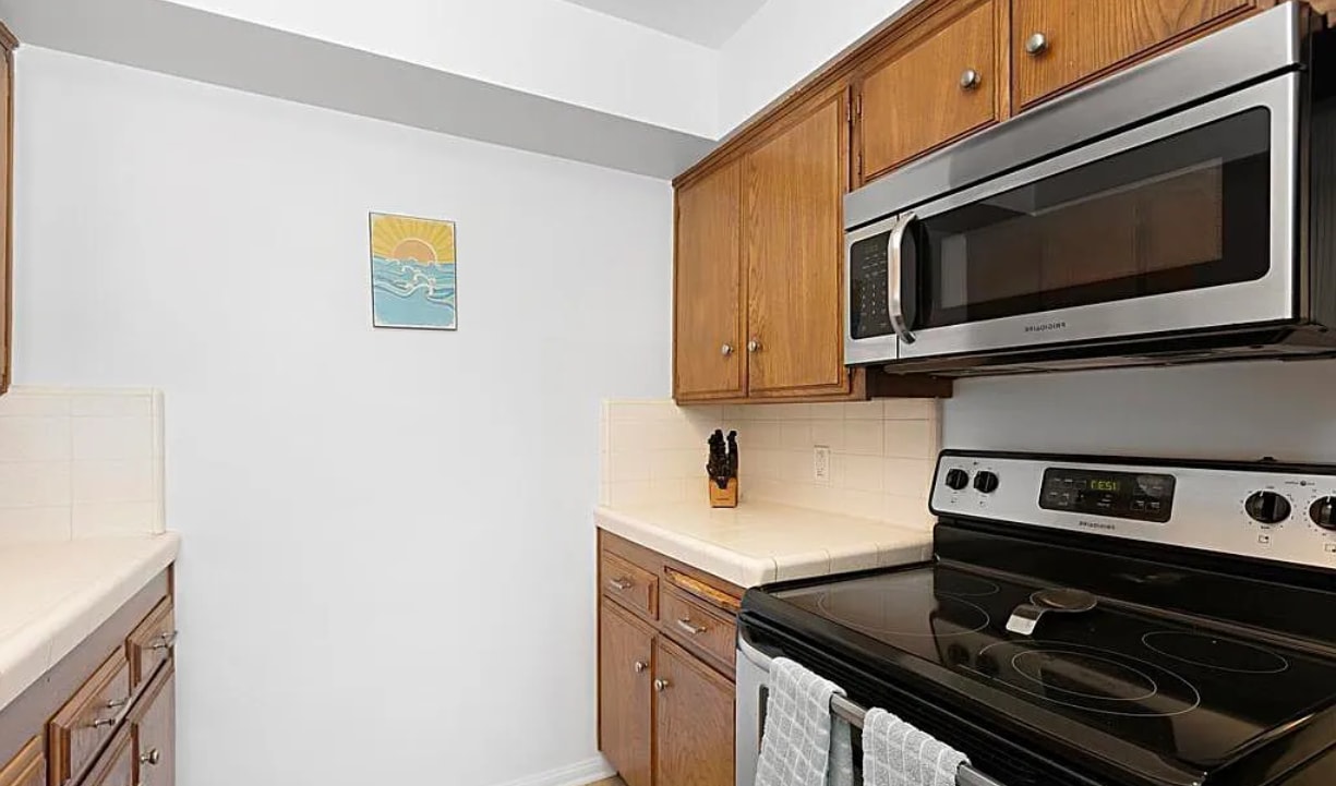 Photo - 204 Ogden Ave Apartment Unit 1l