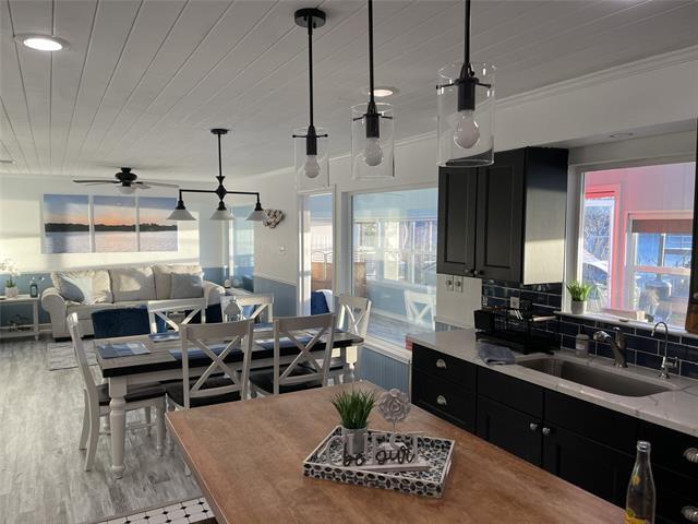 Photo - 224 Pinoak Dr