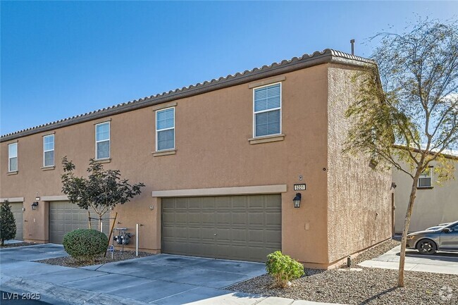 Building Photo - 5221 Steep Cliffs Ave Rental