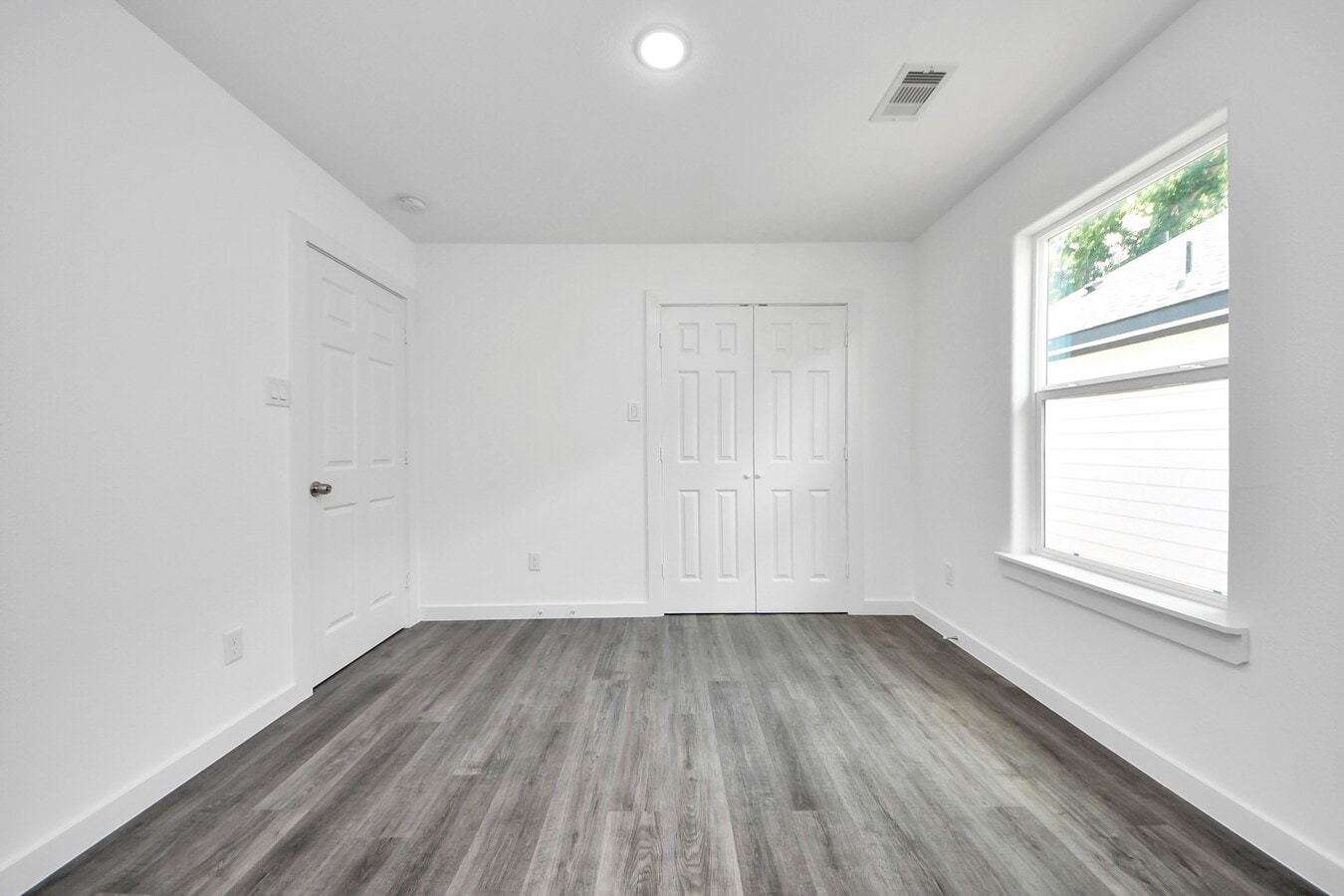 Photo - 2322 Wavell St